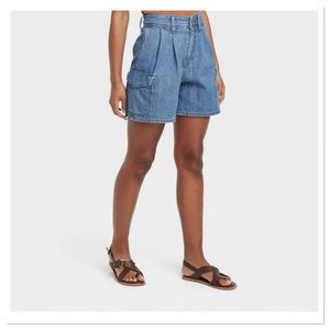 Women’s High-Rise Denim Cargo Shorts Universal Thread